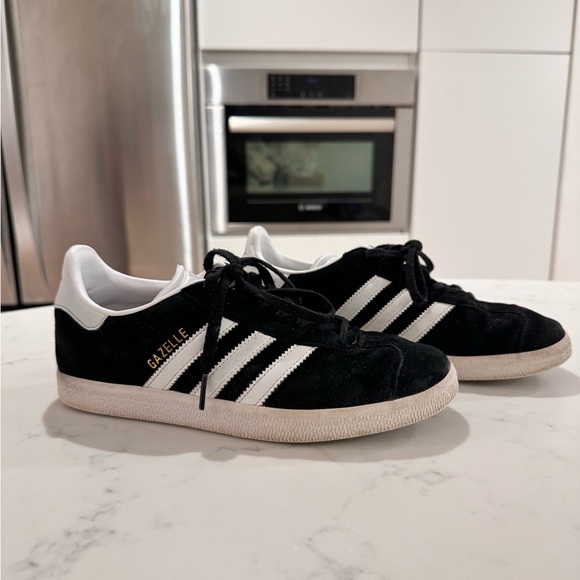 adidas Shoes - Adidas Gazelle
